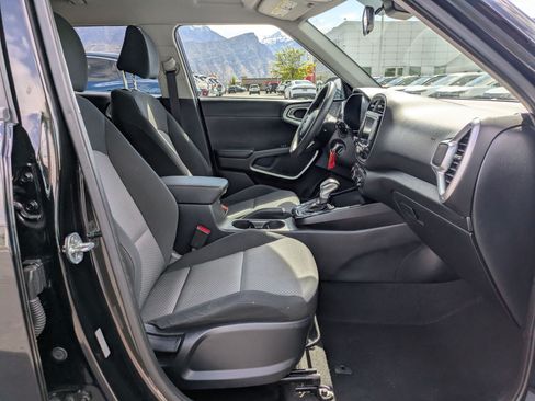 Used 2022 Kia Soul LX w/ Technology Package FWD image 31