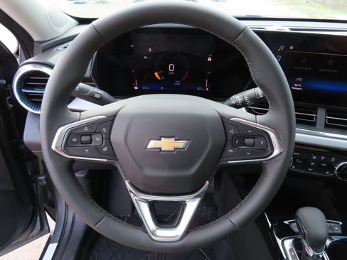 New 2026 Chevrolet Trax LT w/ Driver Confidence Package image 4