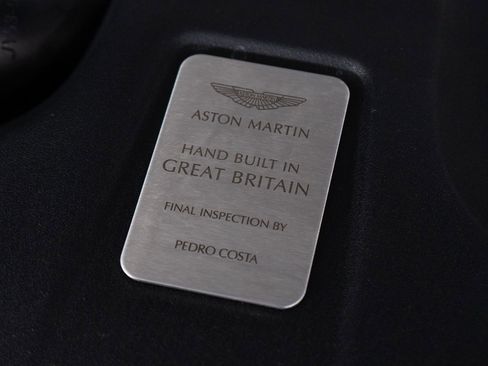 Used 2023 Aston Martin V8 Vantage Roadster image 48