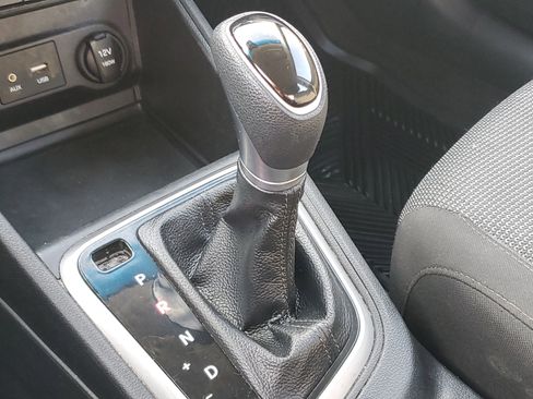 Used 2020 Hyundai Accent SE FWD image 27