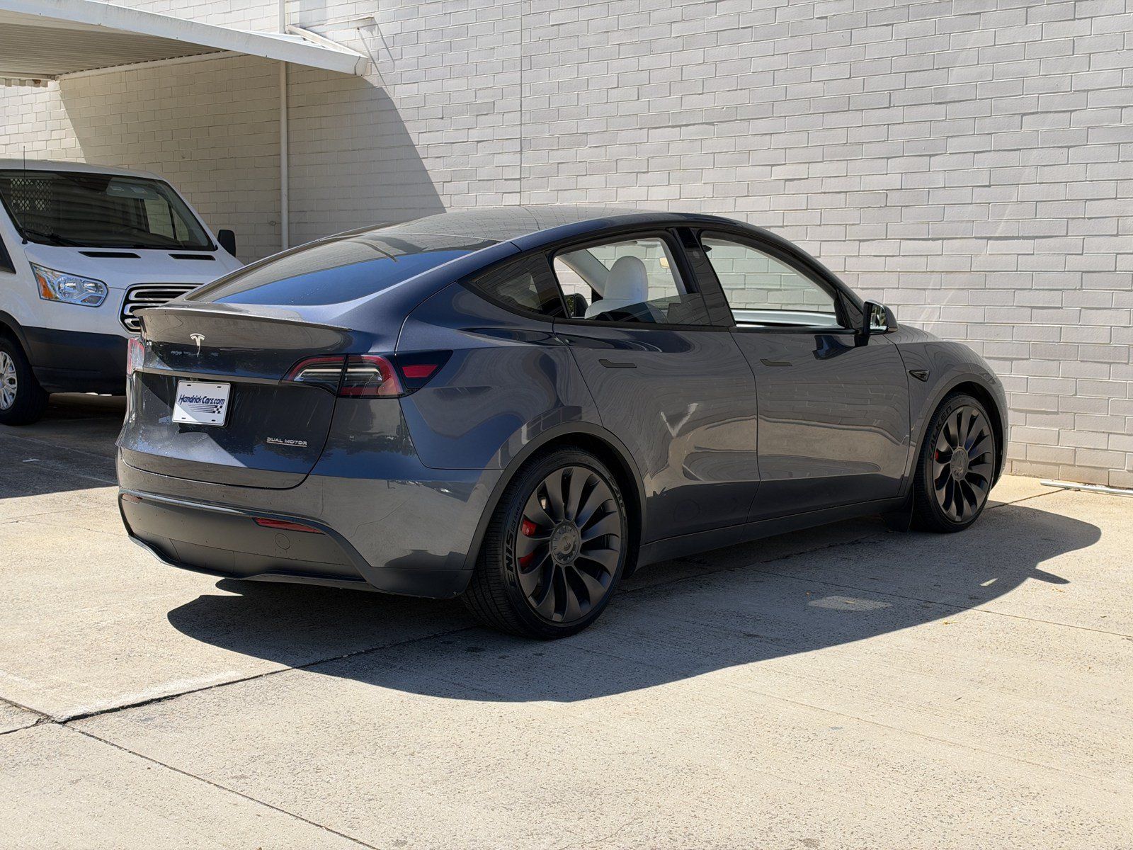 Used 2023 Tesla Model Y Performance AWD/4WD image 3