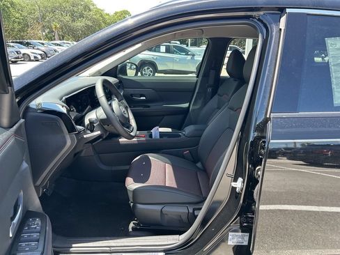New 2026 Nissan Kicks SR FWD image 16