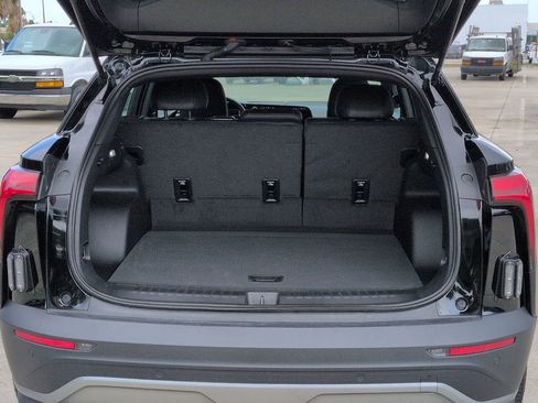 Used 2024 Chevrolet Blazer EV AWD Police image 23