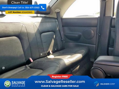 Used 2010 Volkswagen Beetle Coupe image 13