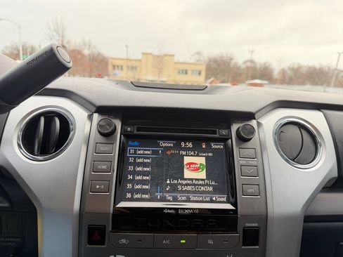 Used 2016 Toyota Tundra SR5 image 10