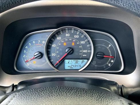 Used 2013 Toyota RAV4 XLE FWD image 12