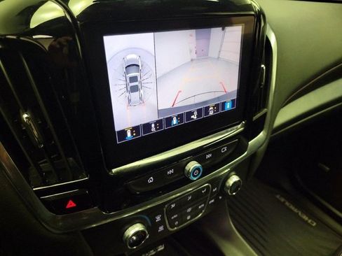 Used 2023 Chevrolet Traverse RS w/ LPO, Floor Liner Package image 4