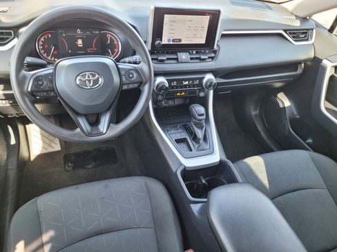 Used 2025 Toyota RAV4 XLE image 16