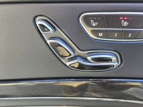 Used 2019 Mercedes-Benz S 560 4MATIC Sedan image 13