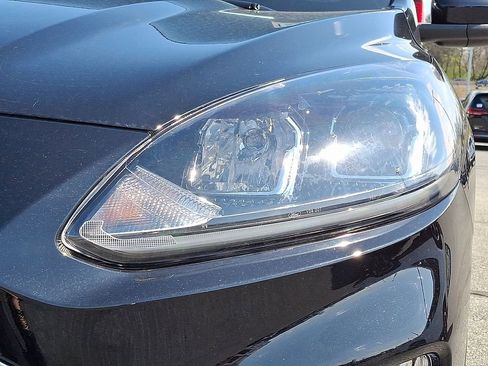 Used 2022 Ford Escape SEL w/ Technology Package image 8