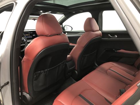 Used 2022 Kia K5 GT-Line w/ GT-Line FWD Premium Package image 10