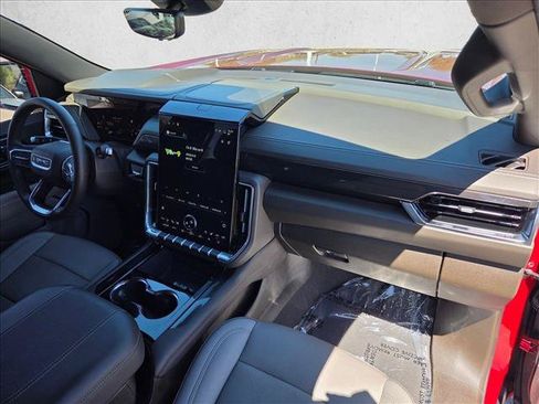 Used 2025 GMC Yukon Elevation w/ Technology Package AWD/4WD image 29