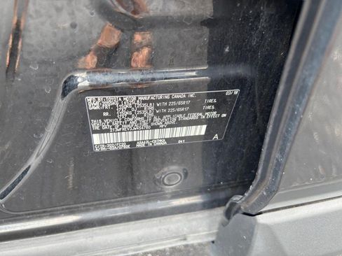 Used 2018 Toyota RAV4 XLE w/ Plus Extra Value Package FWD image 17