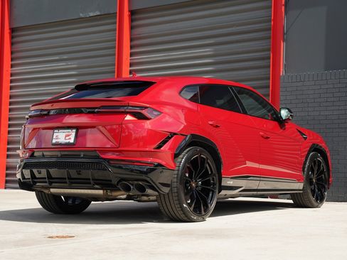 Used 2023 Lamborghini Urus S image 10