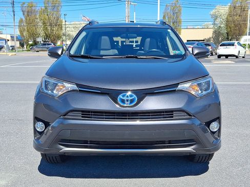 Used 2016 Toyota RAV4 XLE image 2