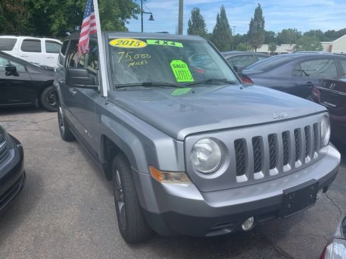 Used 2015 Jeep Patriot High Altitude image 1