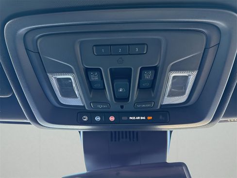 Used 2022 Chevrolet Silverado 1500 High Country w/ Max Trailering Package image 33