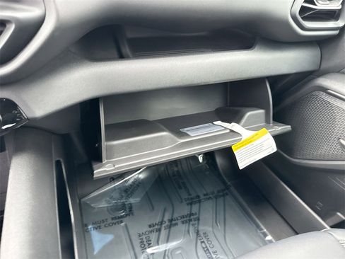 Used 2024 Chevrolet Silverado EV W/T image 33