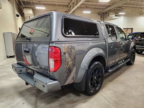 Used 2020 Nissan Frontier SV w/ Midnight Edition Floor Mats image 3