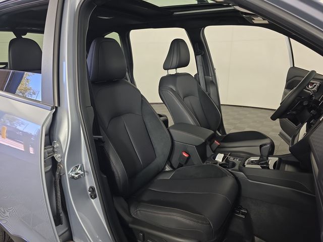 Certified 2025 Subaru Forester Touring AWD/4WD image 28