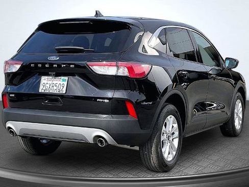 Certified 2022 Ford Escape SE AWD/4WD image 2