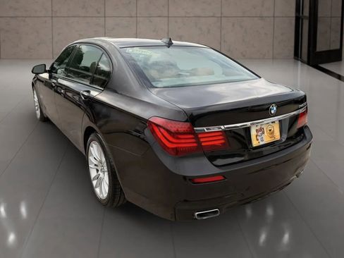 Used 2014 BMW 740Li image 10