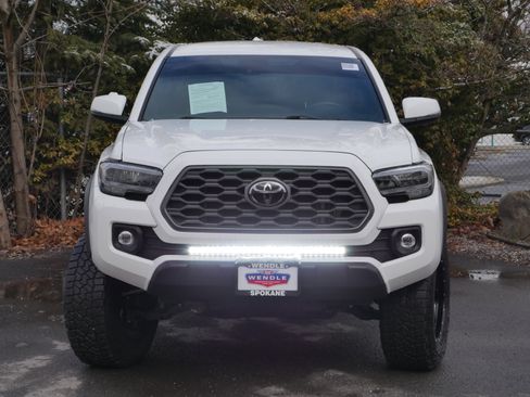 Used 2023 Toyota Tacoma TRD Off-Road w/ Black Out Package (TMS) image 33