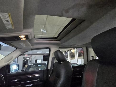 Used 2015 RAM 1500 Laramie w/ Convenience Group AWD/4WD image 33