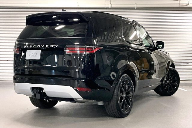 New 2026 Land Rover Discovery Limited Edition AWD/4WD image 4