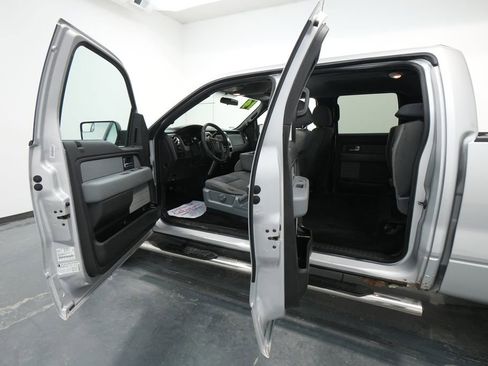 Used 2014 Ford F150 XLT w/ Trailer Tow Package image 18