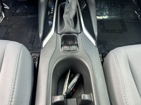 Used 2024 Toyota Corolla Cross AWD Hybrid image 24