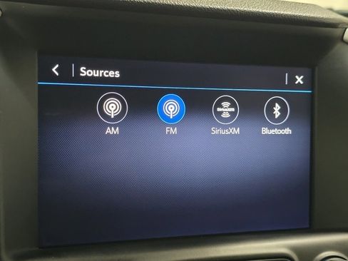 Used 2024 GMC Terrain SLT image 4