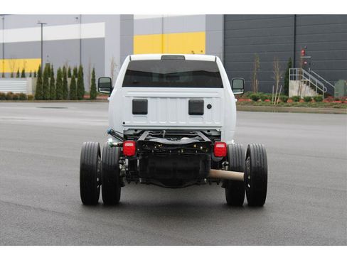 Used 2024 RAM 5500 Laramie image 3