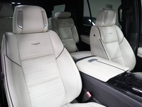 Used 2021 Cadillac Escalade Sport w/ Driver Assist Tech Package RWD image 25