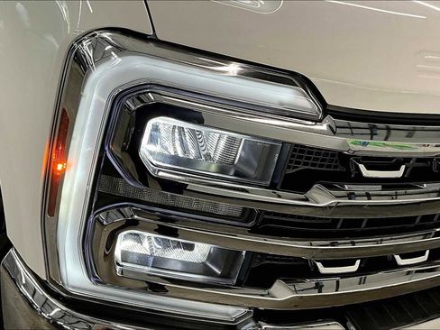 Used 2024 Ford F350 Lariat image 30