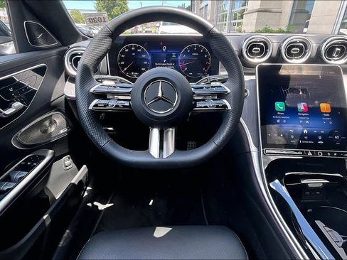 Used 2026 Mercedes-Benz C 300 4MATIC Sedan image 5