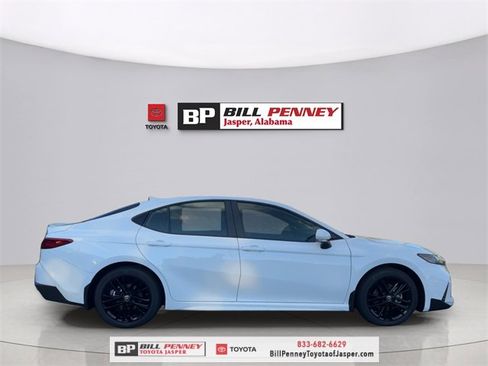 New 2026 Toyota Camry SE image 6