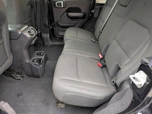 Used 2020 Jeep Wrangler Unlimited Sport S image 17