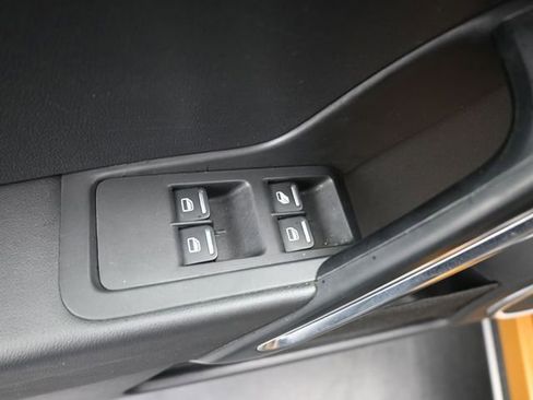 Used 2017 Volkswagen Beetle 1.8T Dune image 13