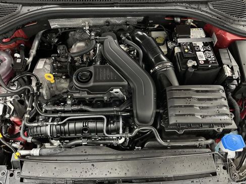 Used 2025 Volkswagen Jetta SE w/ Sunroof Package image 35