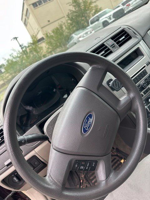 Used 2012 Ford Fusion S FWD image 14