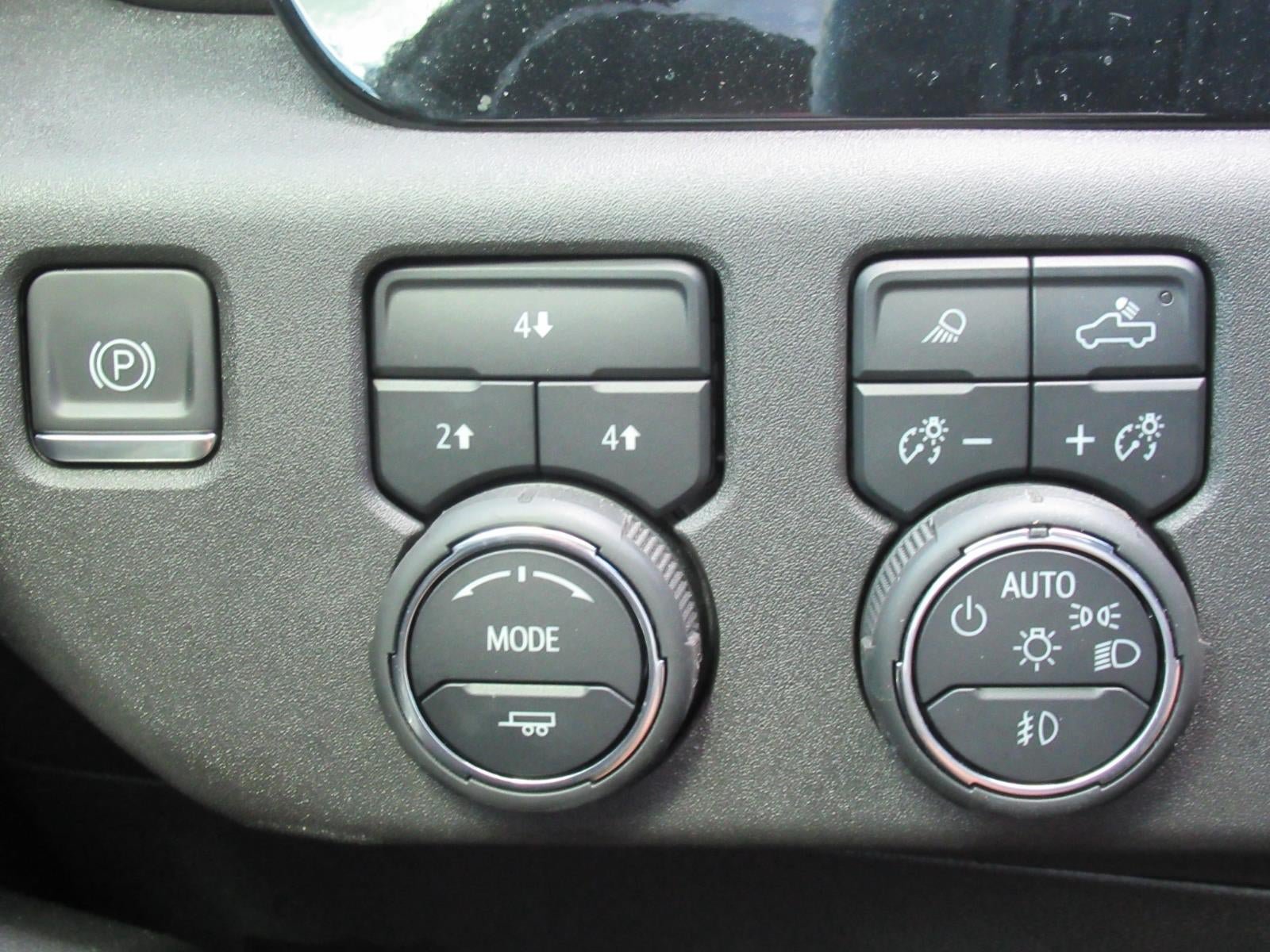 Used 2024 Chevrolet Silverado 2500 LT w/ All Star Edition AWD/4WD image 22