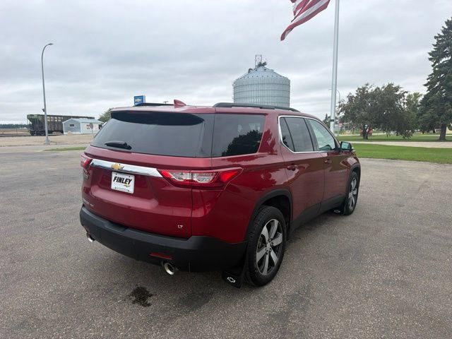 Used 2021 Chevrolet Traverse LT w/ LT Premium Package AWD/4WD image 5