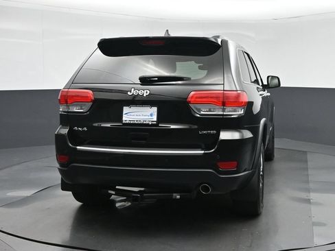 Used 2019 Jeep Grand Cherokee Limited AWD/4WD image 6