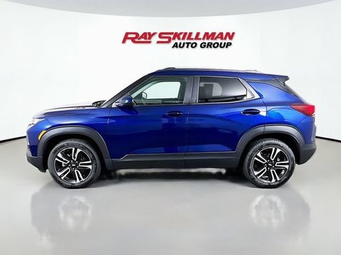 Used 2023 Chevrolet TrailBlazer LT w/ LPO, Blackout Package AWD/4WD image 4