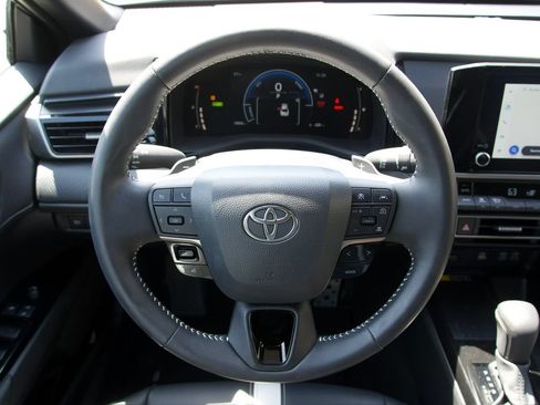 Used 2026 Toyota Camry SE w/ Convenience Package FWD image 14