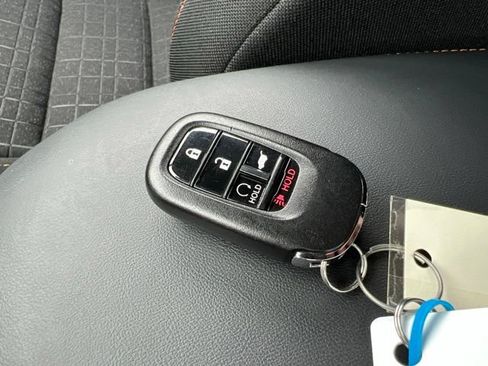 Used 2024 Honda HR-V Sport image 14