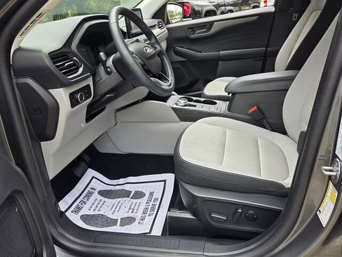Used 2024 Ford Escape Active AWD/4WD image 6