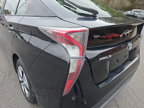 Used 2016 Toyota Prius Three image 36