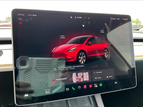 Used 2023 Tesla Model Y Long Range AWD/4WD image 28
